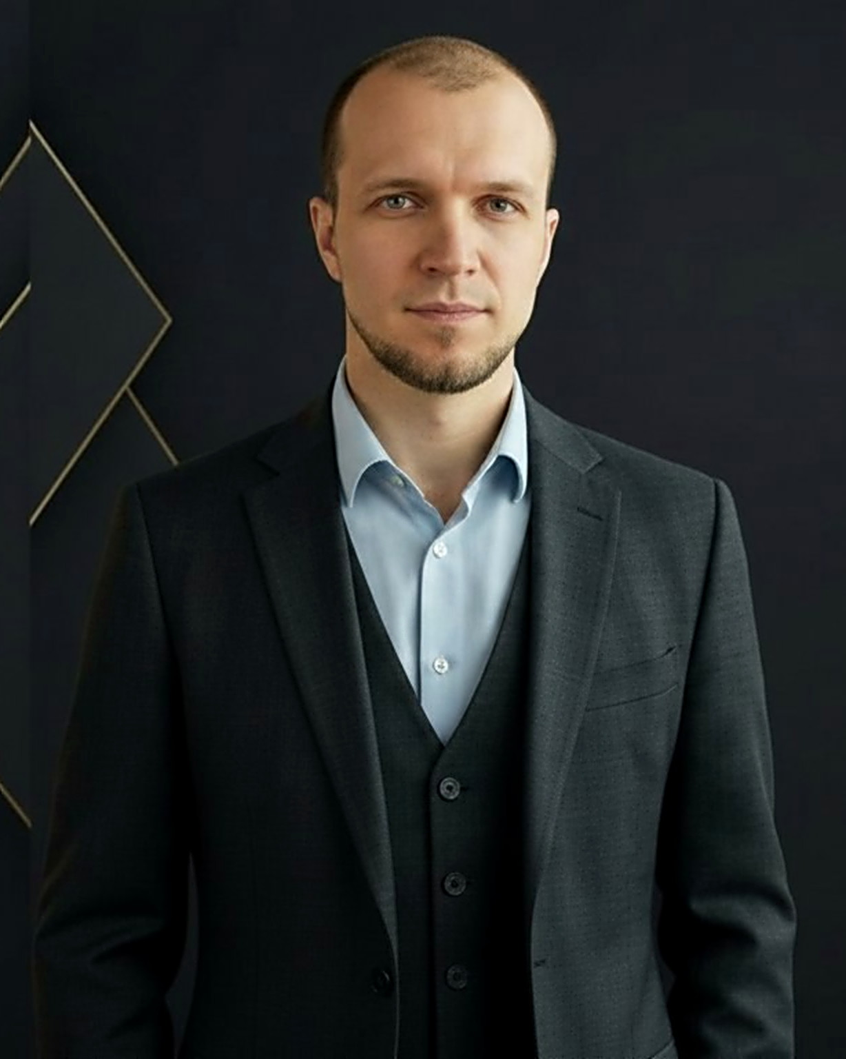 Эрнест Колесников